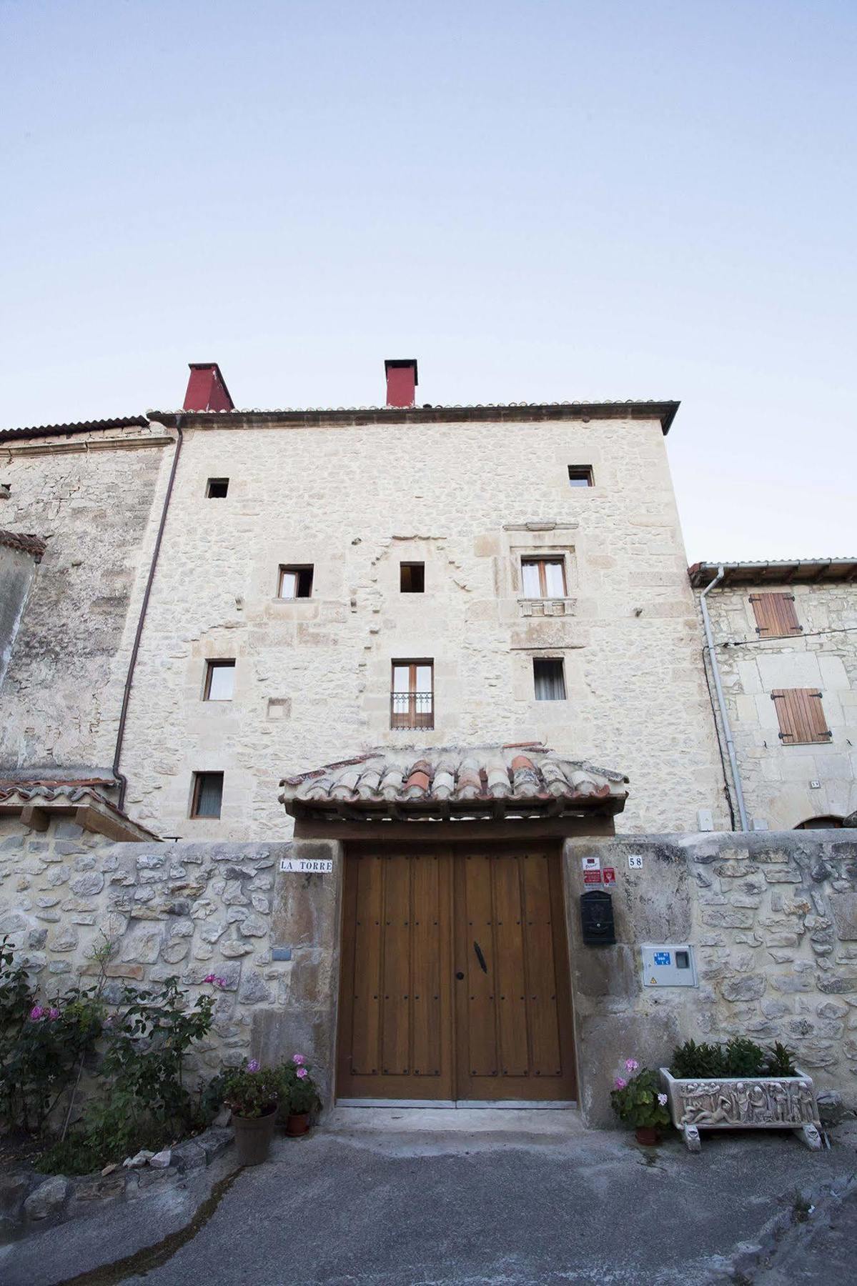 Hotel Rural La Torre De Bisjueces Exterior foto